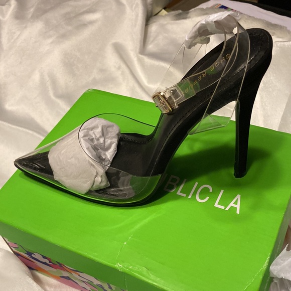 Clear plastic shoes - Size71/2 - Picture 8 of 9